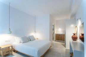 Paris Studios & Apartment